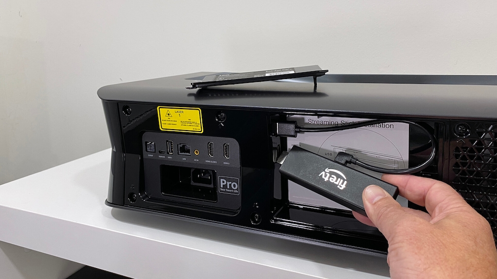 Der AWOL Vision LTV-3500 ist der hellste Heimkino-Beamer im Test ...