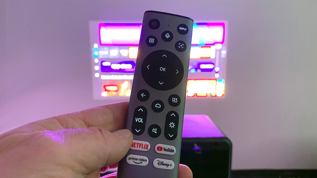 Hisense C2 Ultra beamt sich im Videoprojektor-Test auf Platz 1 ...