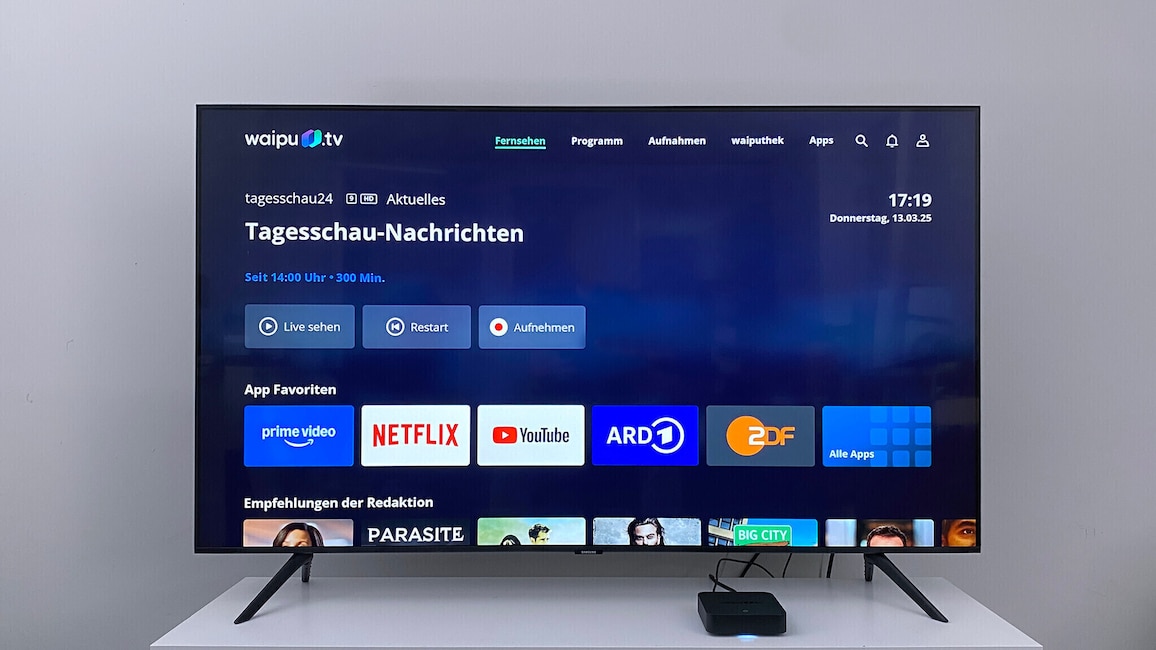Bei der Waipu.TV Box stehen auf dem Startbildschirm Fernsehprogramme im Vordergrund.