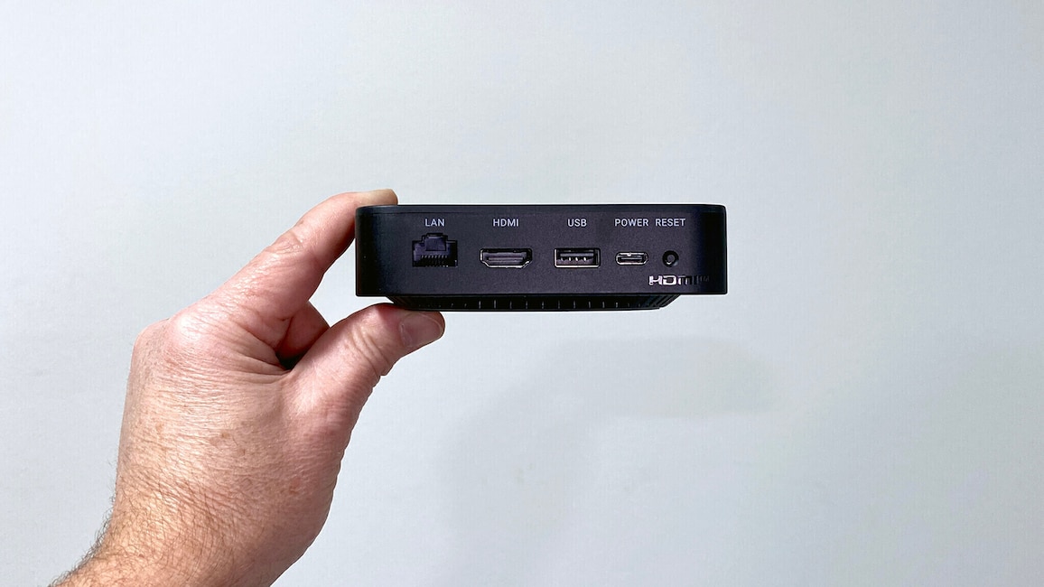 Kleinen Streaming-Sticks hat die Waipu.TV Box den Netzwerk- und den USB-Anschluss voraus.