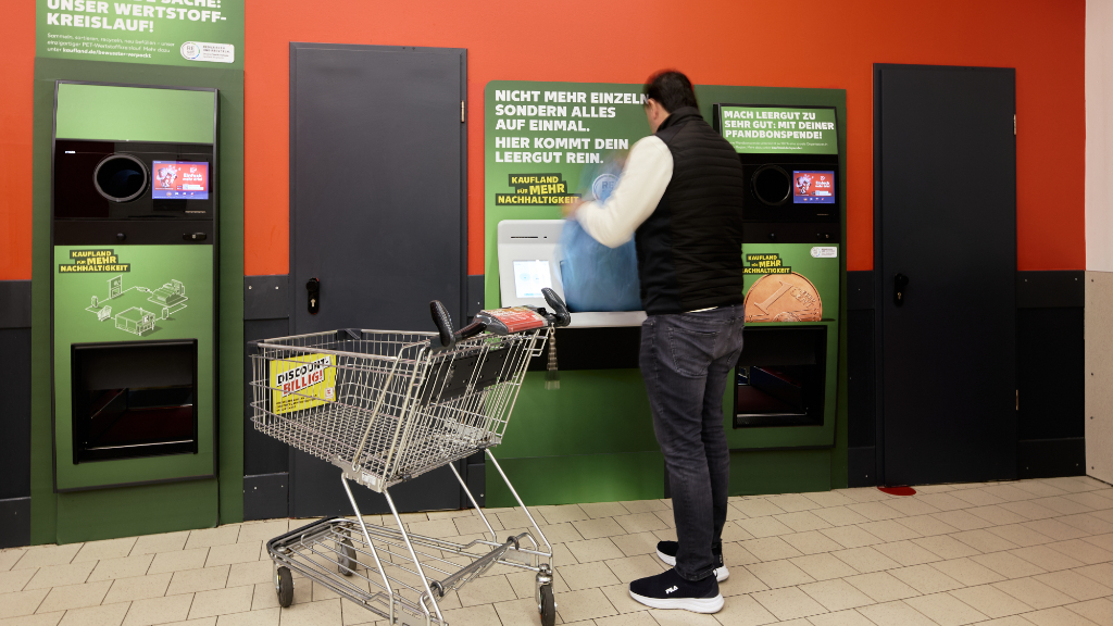 Hier werfen Sie Ihr komplettes Leergut auf einmal ein