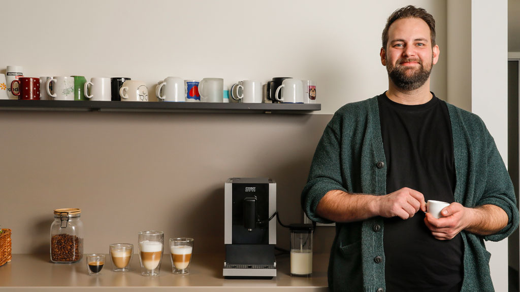 Kleine-Kaffeevollautomaten-im-Test-Die-Raumwunder-von-Krups-Philips-und-Co-