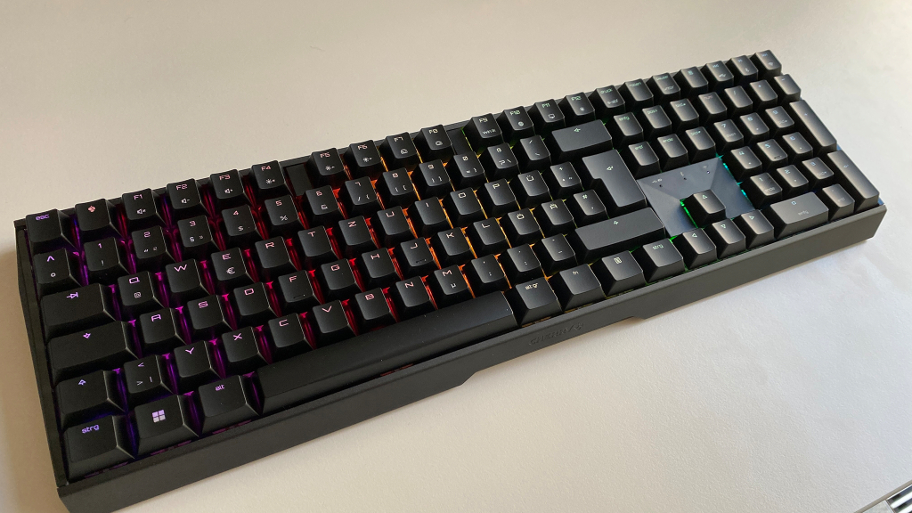 Cherry MX 3.0S Wireless Test: Mit dieser Gaming-Tastatur ist man schneller am Drücker