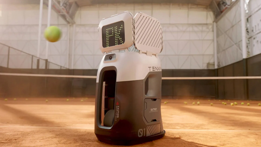 Dieser smarte Tennis-Roboter flitzt über den Court