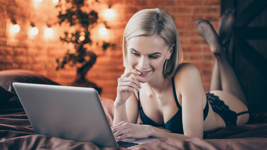 iStock.com/Deagreez