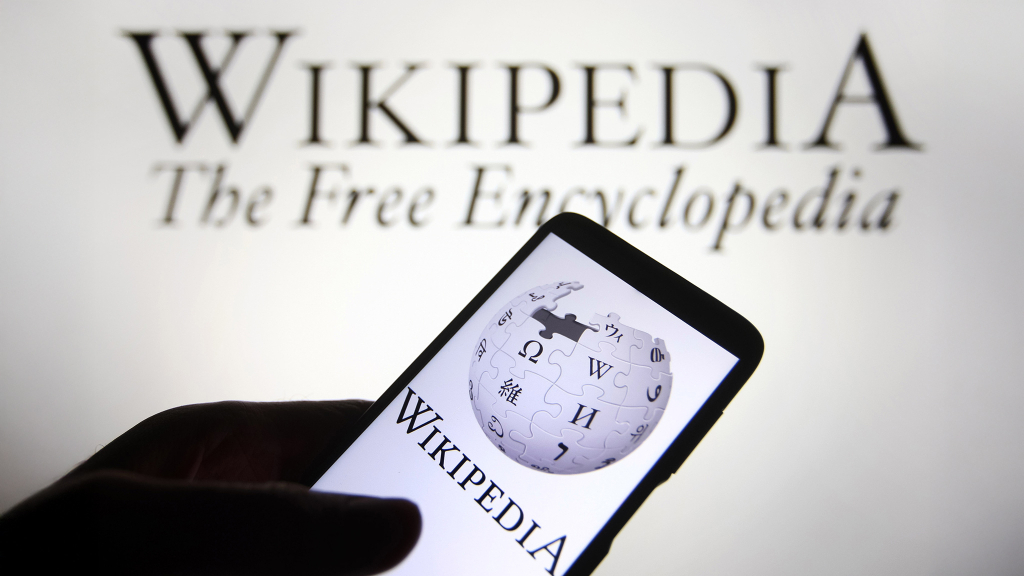 Wikipedia legt Plan, Artikel per KI zusammenzufassen, nach Protest auf Eis