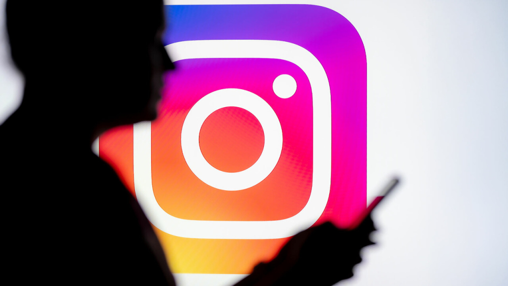 Instagram-Nutzer beschweren sich über Konto-Sperrung und verdächtigen KI