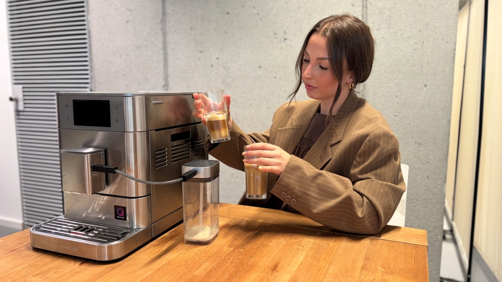 KitchenAid KF8 im Test: Wie gut ist der Kaffeevollautomat der Kultmarke?