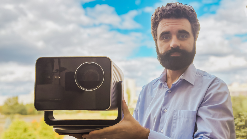 Cine Play 1 im Test: Leica liefert den Beamer des Jahres