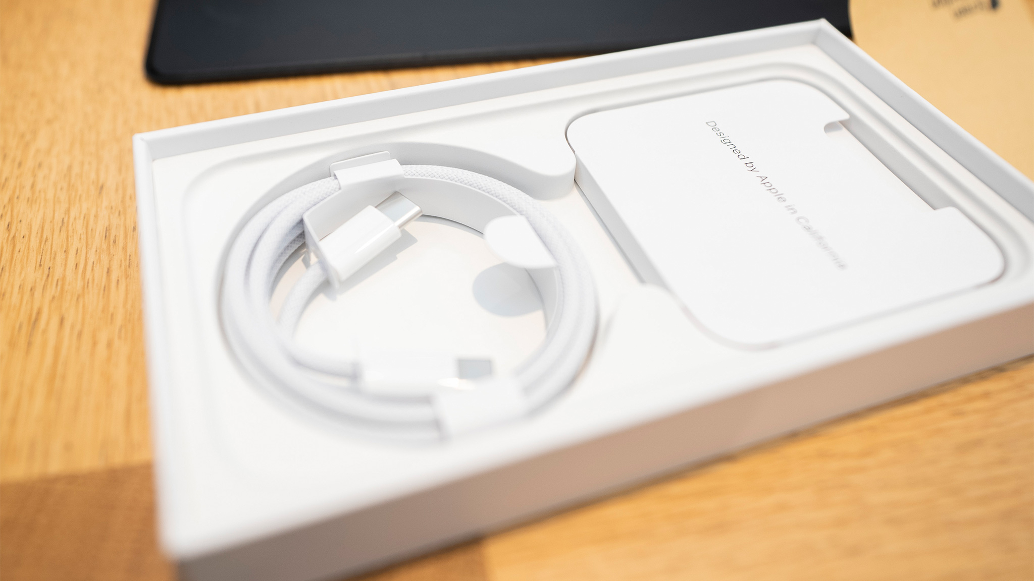 AirPods Pro 3 und neues MagSafe-Zubehör kommen ohne Kabel - COMPUTER BILD