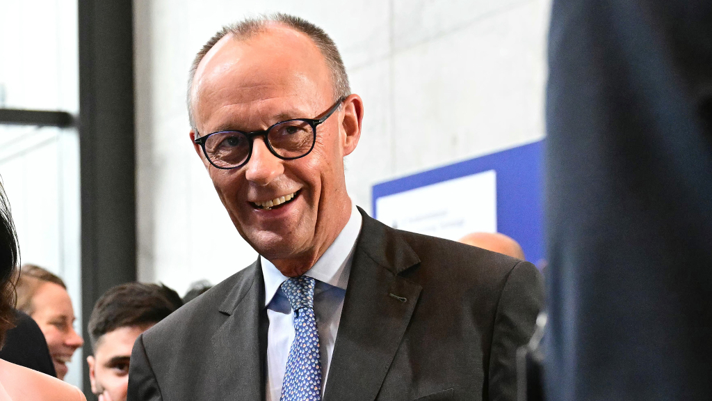 Fake-Video: Merz lacht Rentner aus