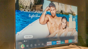 Werbung auf Amazon Fire TV Omni: Im Test fotografiert, große Dolce & Gabbana Werbung im Menü