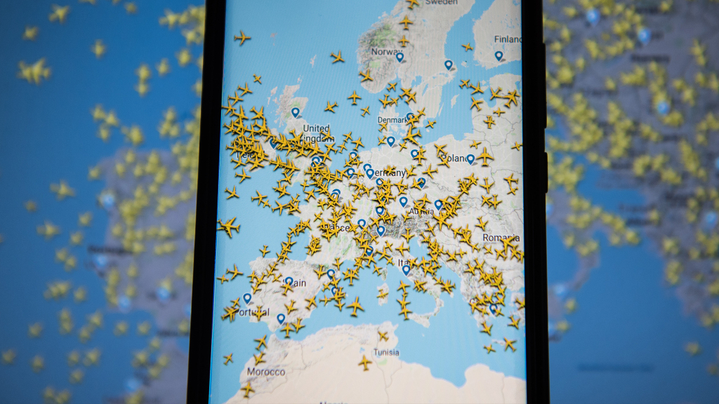 Wie Flugtracker den Himmel für alle klarer machen