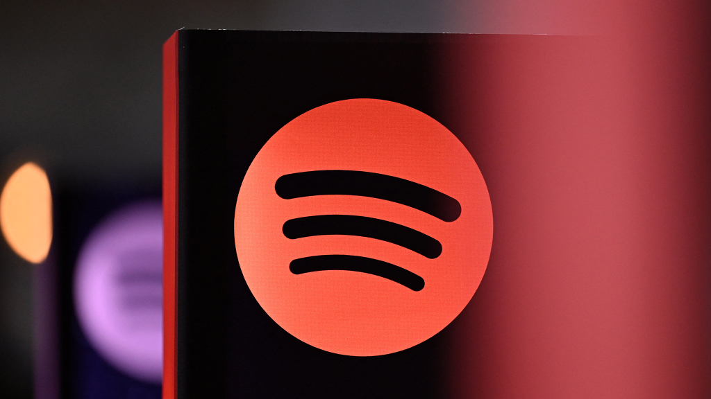 Bei Spotify können User bald Playlists per KI-Prompt bestellen und pflegen lassen