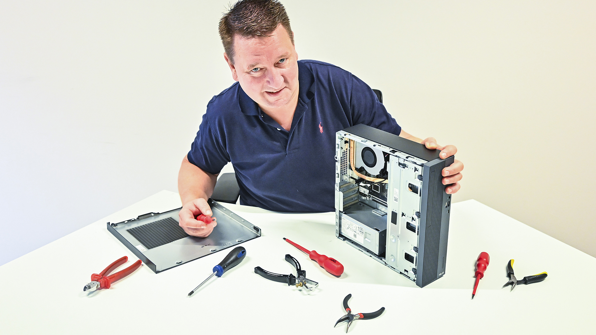 Asus-ExpertCenter-P500SV-im-Test-B-ro-Biest-im-Mini-Format-