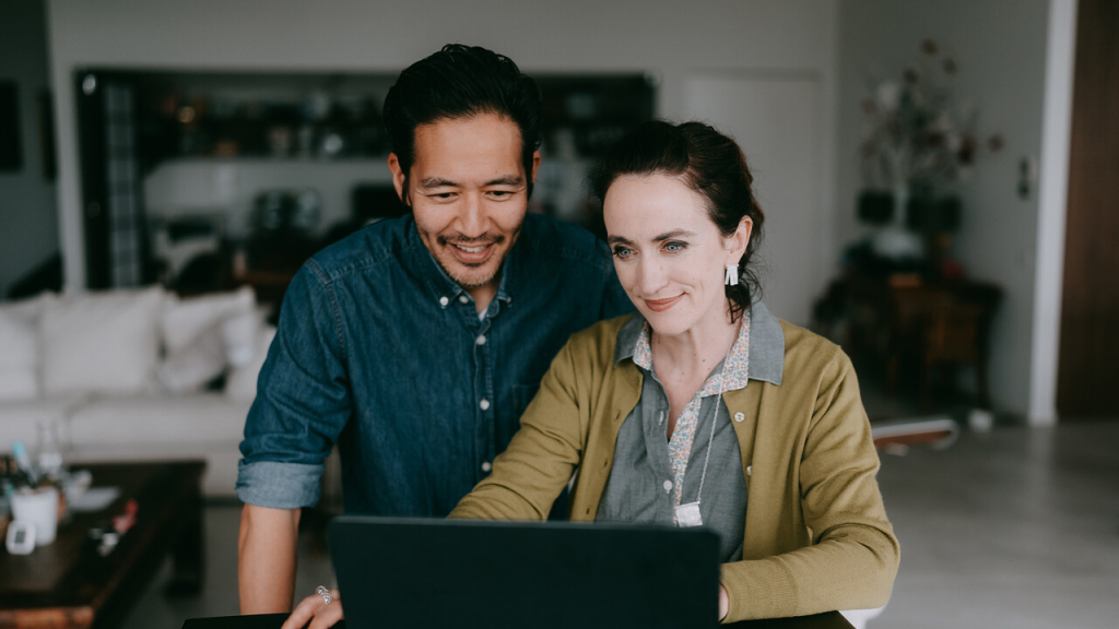 Studie zeigt: Gemeinsam Kredit aufnehmen spart bis zu 550 Euro