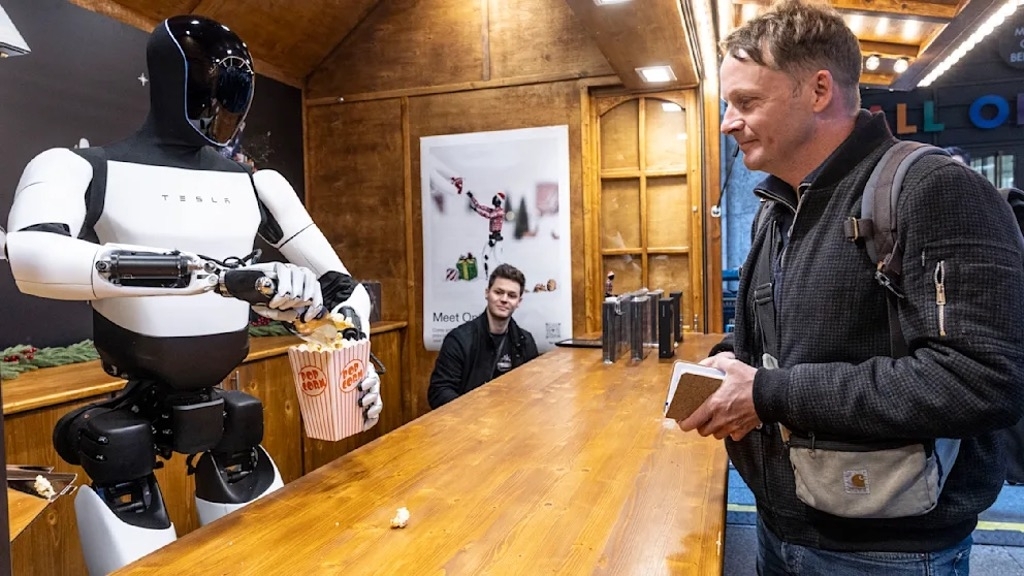 Tesla-zeigt-Roboter-Optimus-in-Berlin