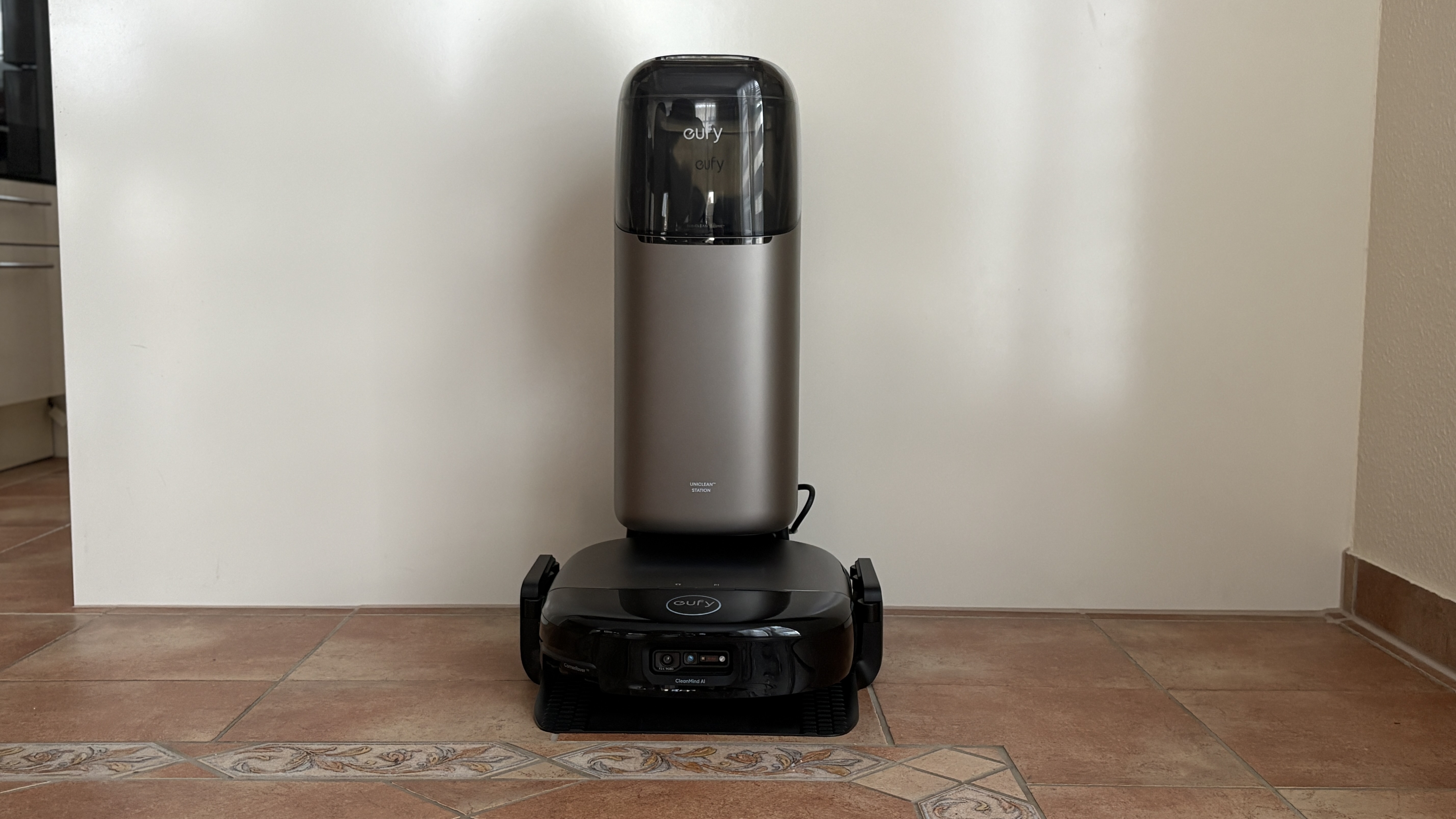 Test-Eufy-S2-duftet-und-wischt-mit-elektrolysiertem-Wasser