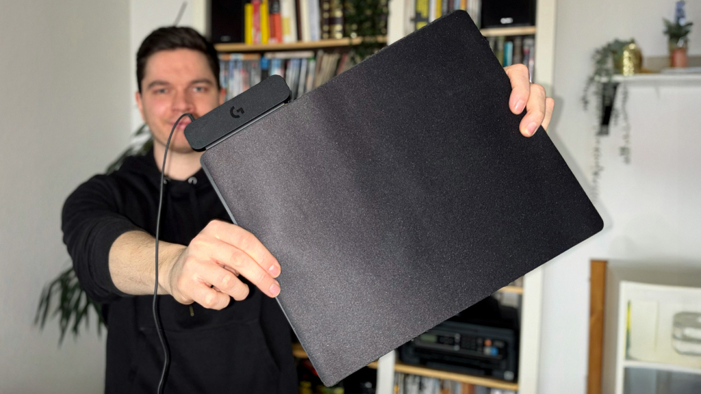 Logitech Powerplay 2 im Praxis-Test: Kabellos zocken ohne Ladepausen