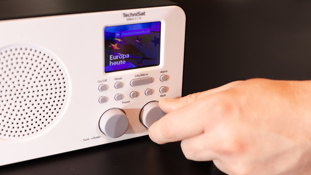 TechniSat VIOLA 2 C IR - radio Internet portable (DAB , F, WLAN, écran