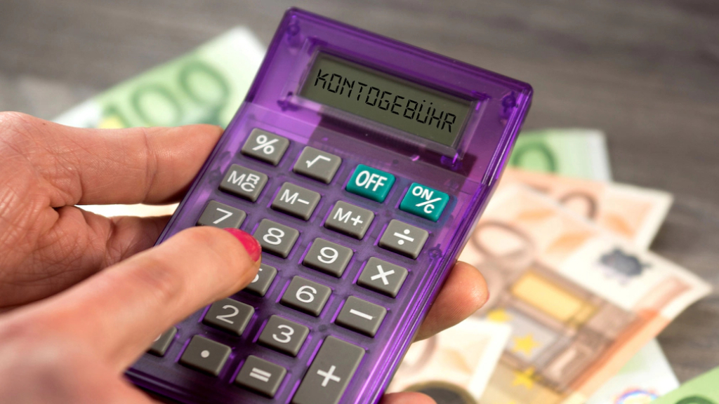 Untersuchung zeigt: Girokonten auf dem Land deutlich teurer