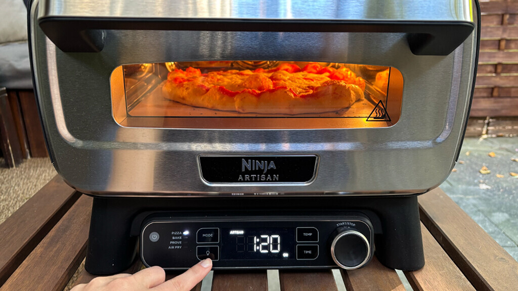 Ninja Artisan MO201EU im Test 2026: Elektrischer Pizzaofen für zu Hause