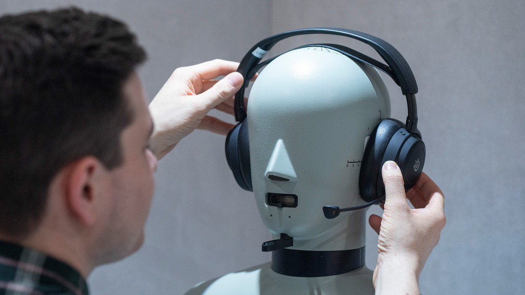 Dieses Headset kostet mehr als eine neue PlayStation 5