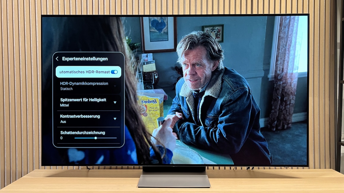 Wer den Schalter beim Automatischen HDR-Remastering umlegt, verleiht vergleichsweise flauem SDR-Material einen knackigen HDR-Eindruck. Bei manchen Inhalten wirkt das Bild allerdings etwas rotstichig (hier nicht).