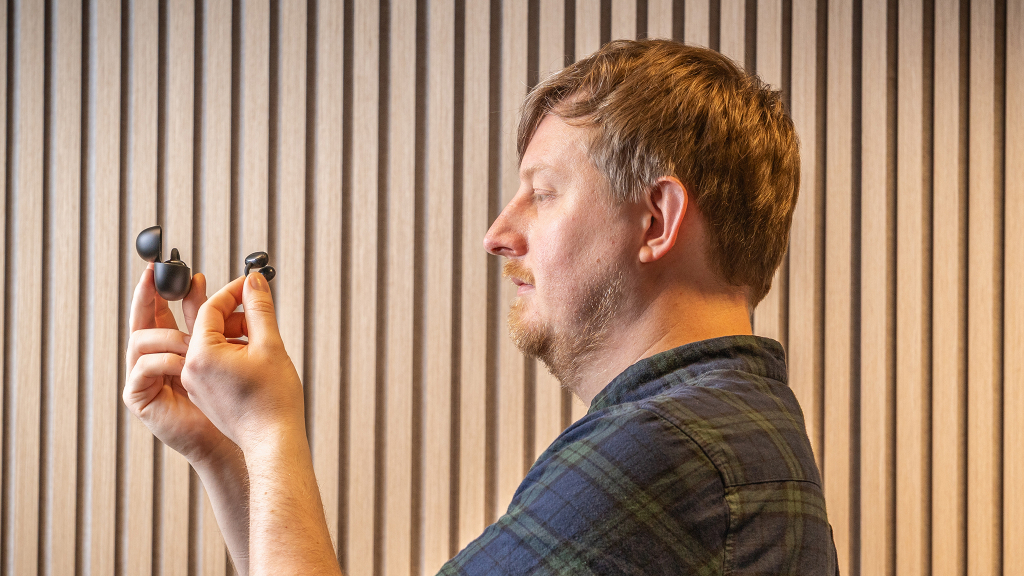 Übersetzer im Ohr: So gut ist das KI-Extra der EarFun Clip 2