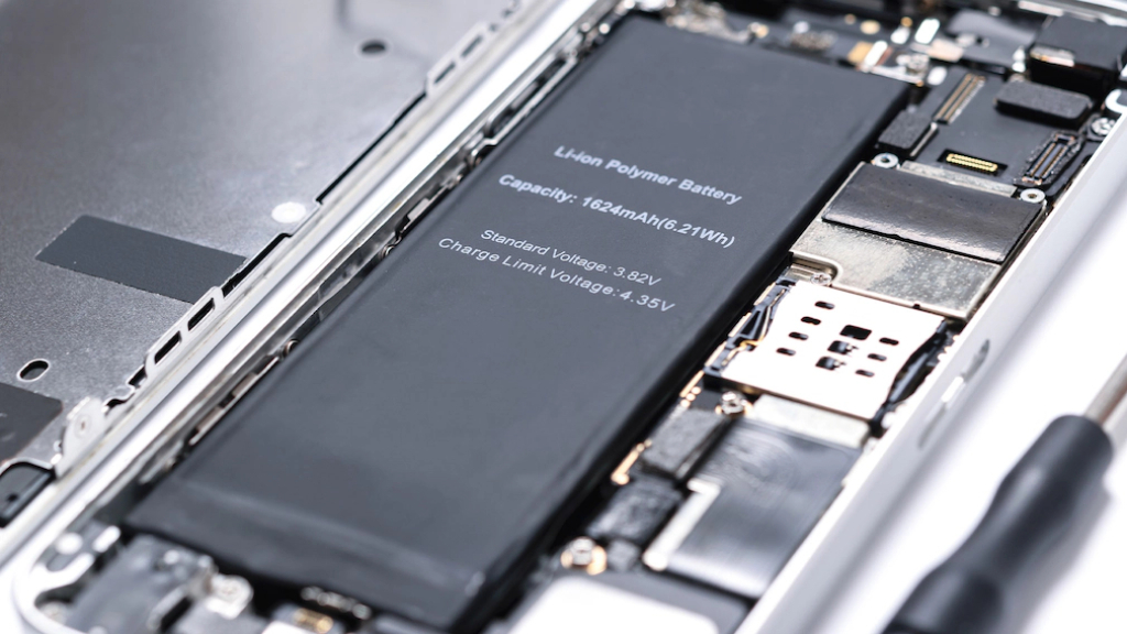 Trotz EU-Vorgabe: Handys mit Wechselakku nicht in Sicht