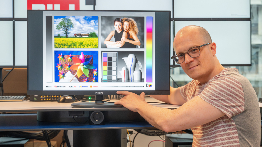 Philips 32B2U3601 im Test: Großer Büro-Monitor mit cleveren Extras