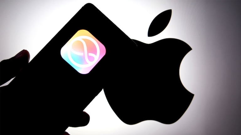 Smartphone mit Siri-Logo