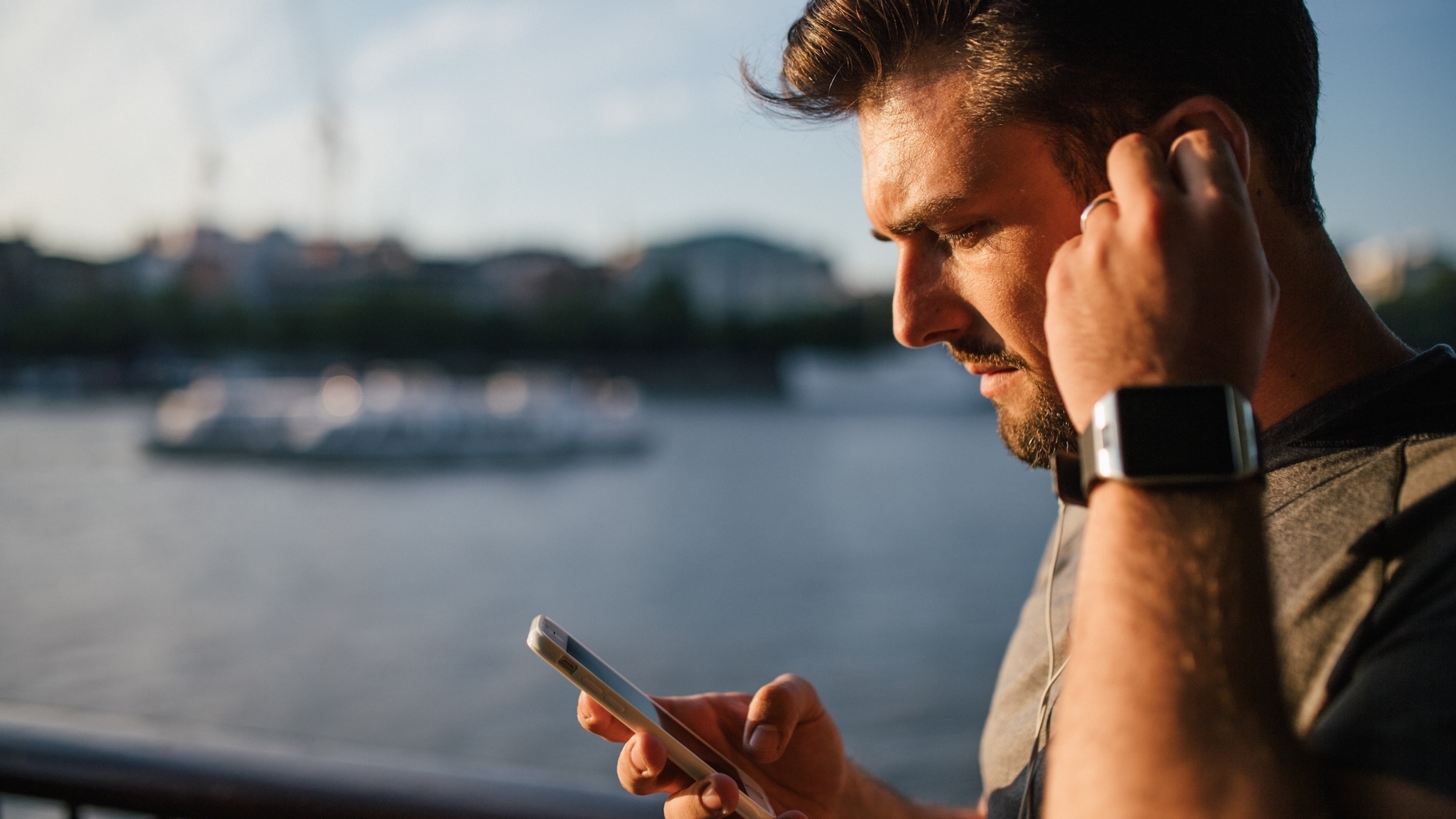 diese-g-nstigen-earbuds-k-nnen-telefonate-mitschneiden