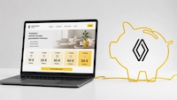 Links steht ein geöffneter Laptop mit einer Webseite der Renault Bank direkt zu Festgeld-Prämien. Auf dem Bildschirm sind Prämien von 10 bis 50 Euro für Laufzeiten von 1 bis 5 Jahren zu sehen. Rechts daneben steht die gelbe Umrissform eines Sparschweins mit Renault-Logo auf weißem Hintergrund.