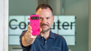 Michael Huch mit dem Google Pixel 11