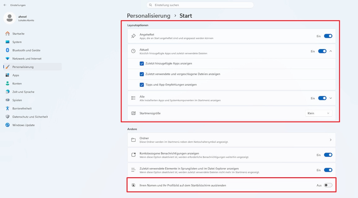 Screenshot der Windows-11-Einstellungen im Bereich Personalisierung > Start. Die Layoutoptionen sind durch einen roten Rahmen hervorgehoben. Sichtbar sind die Bereiche Angeheftet, Aktuell und Alle, jeweils aktiviert. Unter Aktuell sind die Optionen zum Anzeigen zuletzt hinzugefügter Apps, zuletzt verwendeter Dateien sowie Tipps und App-Empfehlungen aktiviert. Die Startmenügröße ist auf Klein eingestellt. Unten ist die Option „Ihren Namen und Ihr Profilbild auf dem Startbildschirm ausblenden“ rot umrahmt und auf Aus gesetzt.