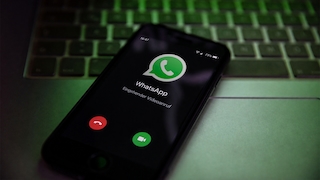 Smartphone mit WhatsApp Voice-Call