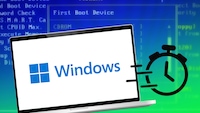Illustration eines aufgeklappten Laptops mit dem Windows-Logo und dem Schriftzug „Windows“ auf dem Bildschirm. Rechts daneben ist ein schwarzes Stoppuhrsymbol mit Bewegungslinien dargestellt. Im Hintergrund sind unscharfe BIOS- oder UEFI-Einstellungen in Blau- und Grüntönen zu sehen, darunter der Text „First Boot Device“.