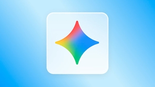 Symbol mit vierfarbigem Stern in Rot, Gelb, Grün und Blau auf weißem Quadrat vor hellblauem Hintergrund. Das Symbol ist mittig platziert und nimmt den größten Teil des Bildes ein. Weitere Elemente oder Texte sind nicht vorhanden.