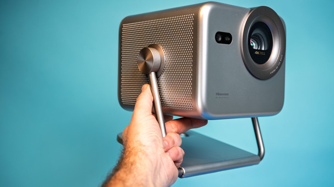 Eine Handvoll Heimkino? Ob das Beamer-Leichtgewicht Hisense M2 Pro mit den Großen mithalten kann, haben wir im Test geprüft.