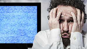 Die TV-Todsünden: Das macht Ihren Fernseher kaputt! Kleine Unachtsamkeiten können den Fernseher schnell schrotten – COMPUTER BILD gibt 10 hilfreiche Tipps. © Fernando Cortés – Fotolia.com