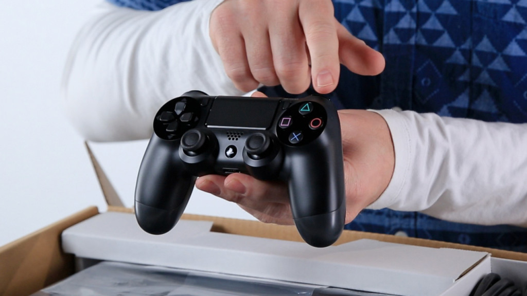 Sony PlayStation 4: Unboxing - COMPUTER BILD