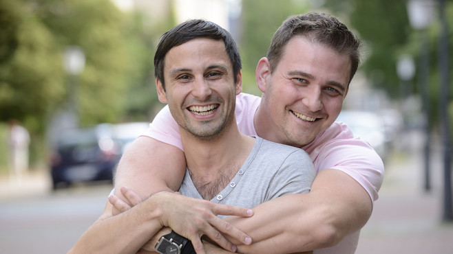 Glückliches homosexuelles Paar © mangostock - fotolia