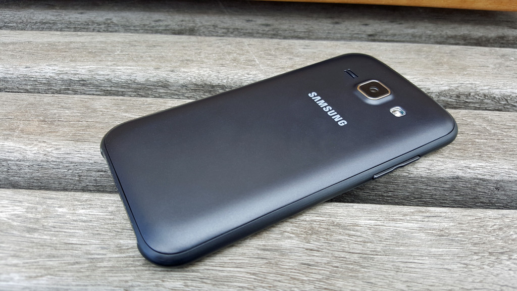 Test Samsung Galaxy J1 89 99 Aldi Sud Computer Bild