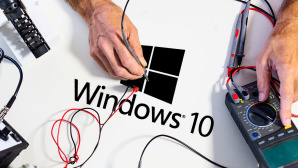 Windows 10 im Test © Microsoft, science photo - Fotolia.com