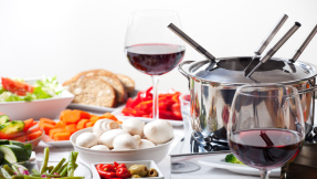 Warum diese Fondue-Beilagen niemals fehlen dürfen