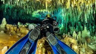 Die Höhle „Dan's Cave“ auf den Bahamas