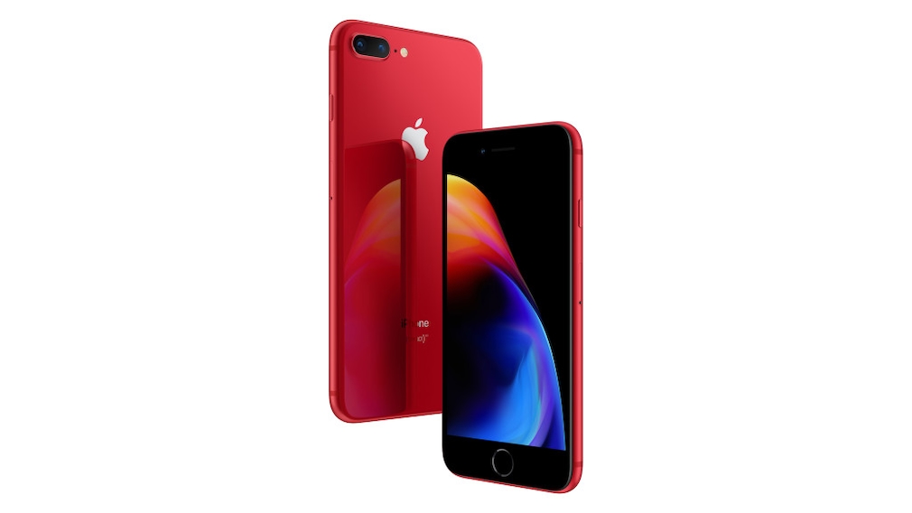 iPhone 8 Plus im Test: Apple zieht gleich mit Samsung – und erobert Platz 1 Das iPhone 8 Plus gibt es ab Freitag, 13. April auch als (PRODUCT)RED Special Edition mit schwarzer Front und roter Schale. Bestellungen werden ab 10. April 14:30 aufgenommen. 