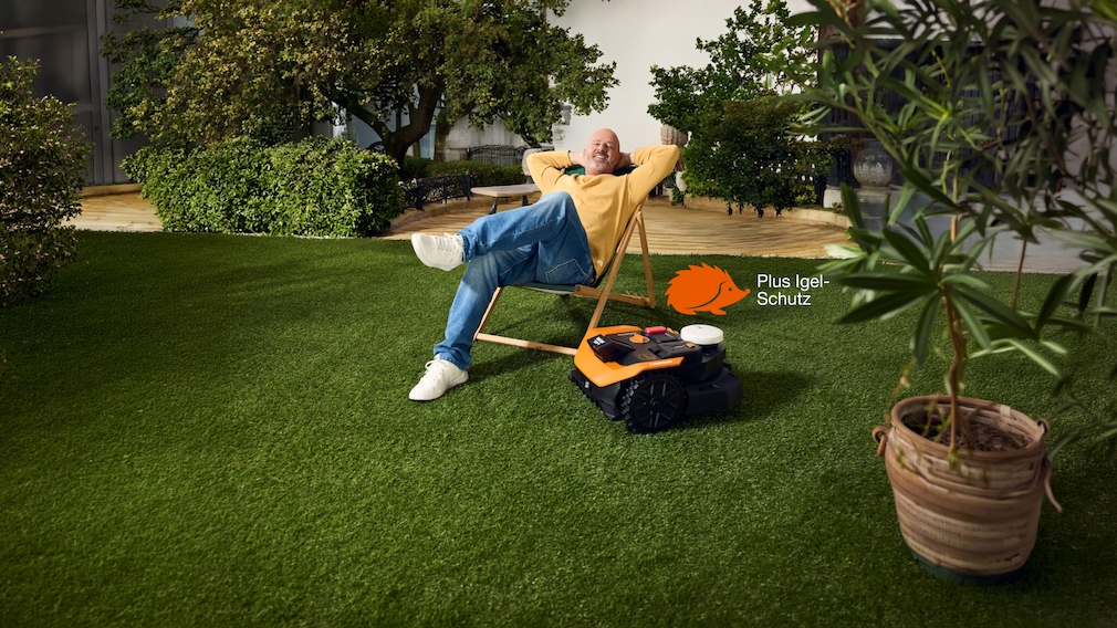 Mähroboter mit Testimonial