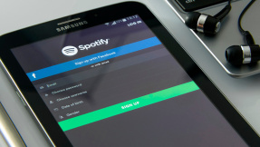 Schlechte Nachricht für junge Hörer: Spotify ändert AGB